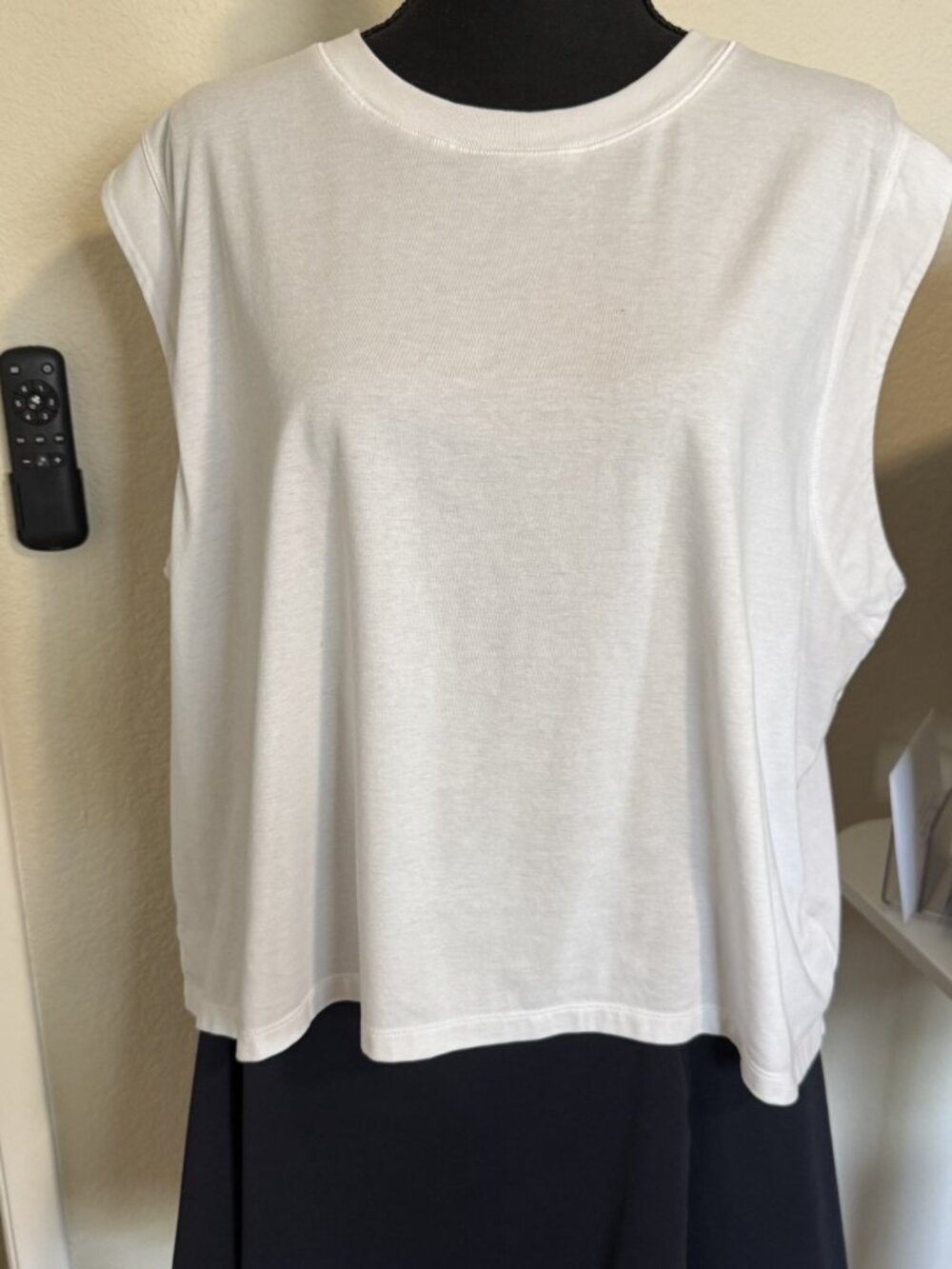 CALIA SLEEVELESS MUSCLE TEE XL